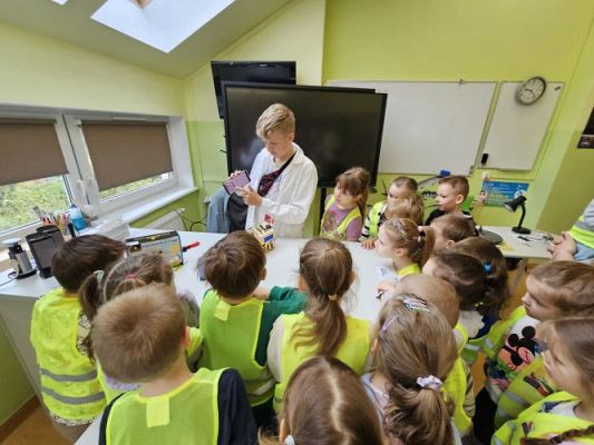 Grafika #27: 19.04.2024 Dzień Ziemi i Dzień Odnawialnych źródeł energii w Szkole Podstawowej w Wicku - cz.I