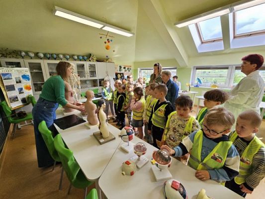 Grafika #67: 19.04.2024 Dzień Ziemi i Dzień Odnawialnych źródeł energii w Szkole Podstawowej w Wicku - cz.I