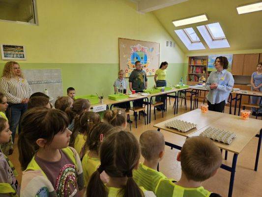 Grafika #89: 19.04.2024 Dzień Ziemi i Dzień Odnawialnych źródeł energii w Szkole Podstawowej w Wicku - cz.I