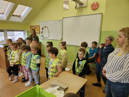 Grafika #90: 19.04.2024 Dzień Ziemi i Dzień Odnawialnych źródeł energii w Szkole Podstawowej w Wicku - cz.I