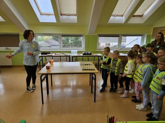 Grafika #91: 19.04.2024 Dzień Ziemi i Dzień Odnawialnych źródeł energii w Szkole Podstawowej w Wicku - cz.I