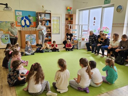 Grafika #0: 18.04.2024 Zajęcia otwarte dla rodziców w gr III