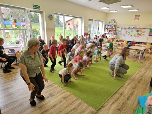 Grafika #6: 18.04.2024 Zajęcia otwarte dla rodziców w gr III