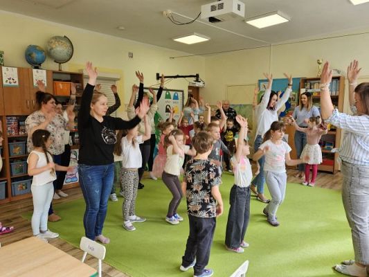 Grafika #9: 18.04.2024 Zajęcia otwarte dla rodziców w gr III