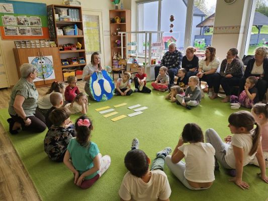 Grafika #23: 18.04.2024 Zajęcia otwarte dla rodziców w gr III