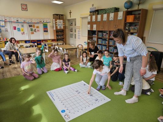 Grafika #26: 18.04.2024 Zajęcia otwarte dla rodziców w gr III