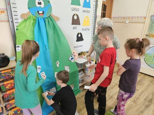 Grafika #42: 18.04.2024 Zajęcia otwarte dla rodziców w gr III