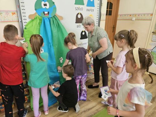 Grafika #43: 18.04.2024 Zajęcia otwarte dla rodziców w gr III