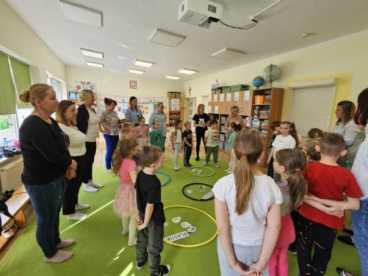 Grafika #51: 18.04.2024 Zajęcia otwarte dla rodziców w gr III