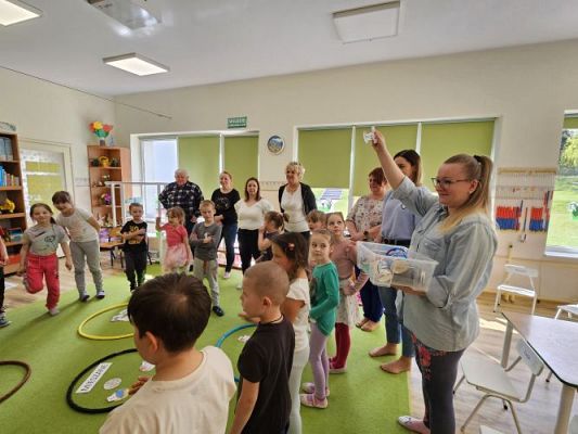 Grafika #53: 18.04.2024 Zajęcia otwarte dla rodziców w gr III