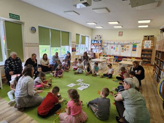 Grafika #68: 18.04.2024 Zajęcia otwarte dla rodziców w gr III