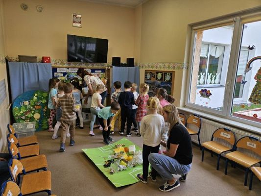 Grafika #18: 17.04.2024 Zajęcia otwarte dla rodziców - Gr II