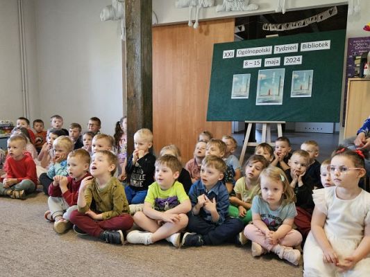 Grafika #6: 08.05.2024 Zajęcia biblioteczne w Bibliotece Gminnej w Wicku - gr I, II