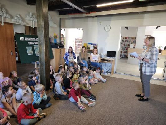 Grafika #10: 08.05.2024 Zajęcia biblioteczne w Bibliotece Gminnej w Wicku - gr I, II