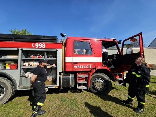 Grafika #58: 30.04.2024 Spotkanie ze strażakami z OSP Wrzeście