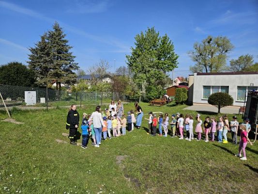Grafika #61: 30.04.2024 Spotkanie ze strażakami z OSP Wrzeście