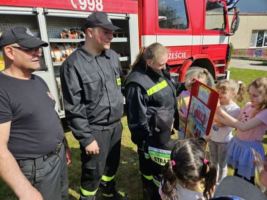 Grafika #94: 30.04.2024 Spotkanie ze strażakami z OSP Wrzeście