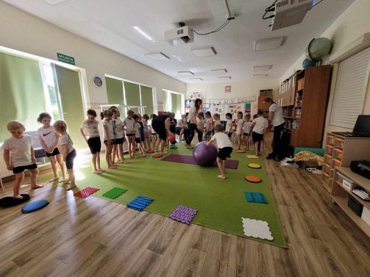 Grafika #37: 29.04.2024 Spotkanie z fizjoterapeutką Panią Aleksandrą Synowiecką