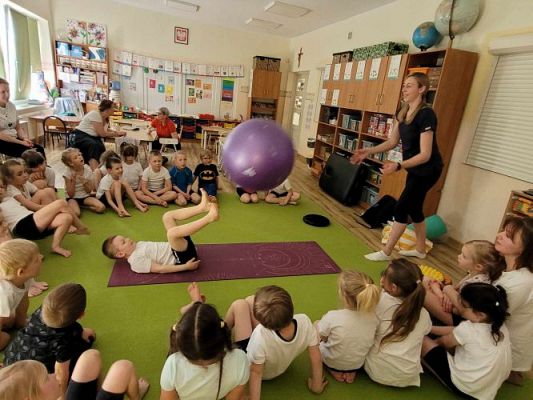 Grafika #23: 29.04.2024 Spotkanie z fizjoterapeutką Panią Aleksandrą Synowiecką