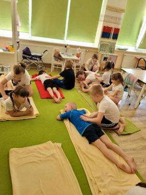 Grafika #49: 29.04.2024 Spotkanie z fizjoterapeutką Panią Aleksandrą Synowiecką