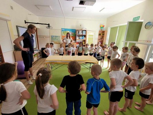 Grafika #28: 29.04.2024 Spotkanie z fizjoterapeutką Panią Aleksandrą Synowiecką