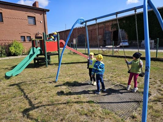 Grafika #8: 05.06.2024 Wycieczka do Stadniny koni w Nowęcinie cz.I