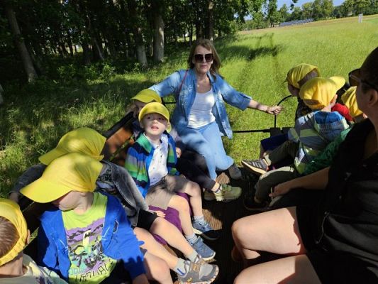 Grafika #18: 05.06.2024 Wycieczka do Stadniny koni w Nowęcinie cz.I