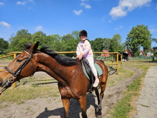 Grafika #23: 05.06.2024 Wycieczka do Stadniny koni w Nowęcinie cz.I