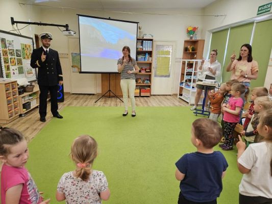 Grafika #43: 20.05.2024 Marynarskie opowieści taty Bartka cz. I