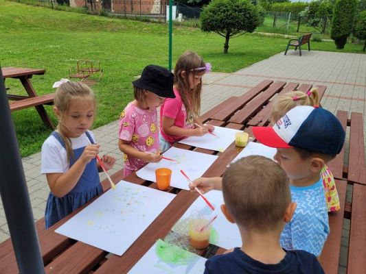 Grafika #14: 17.07.2024 Zajęcia wakacyjne - Obrazki z baniek mydlanych