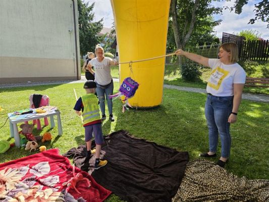 Grafika #74: 08.07.2024 "Czytanie na polanie" - Wizyta w Bibliotece Gminnej w Wicku