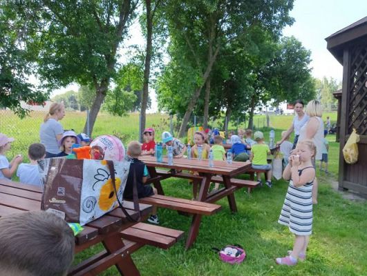 Grafika #18: 26.06.2024 Piknik na powitanie lata na Stadionie w Charbrowie