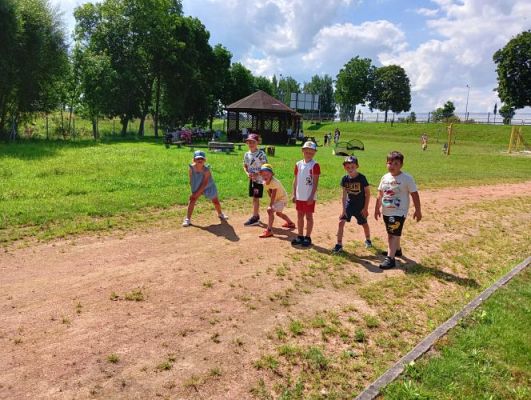 Grafika #28: 26.06.2024 Piknik na powitanie lata na Stadionie w Charbrowie