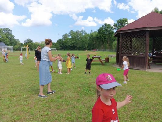 Grafika #33: 26.06.2024 Piknik na powitanie lata na Stadionie w Charbrowie